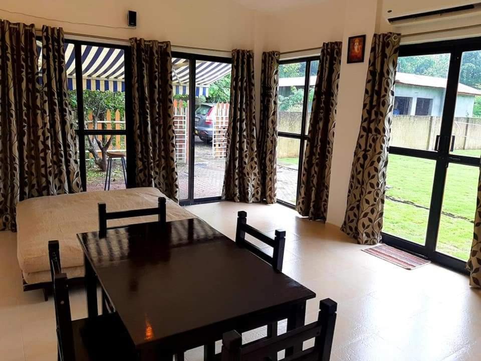 Chalet Ahaz, The Place Of Privacy With Outside Sitting Karjat Buitenkant foto