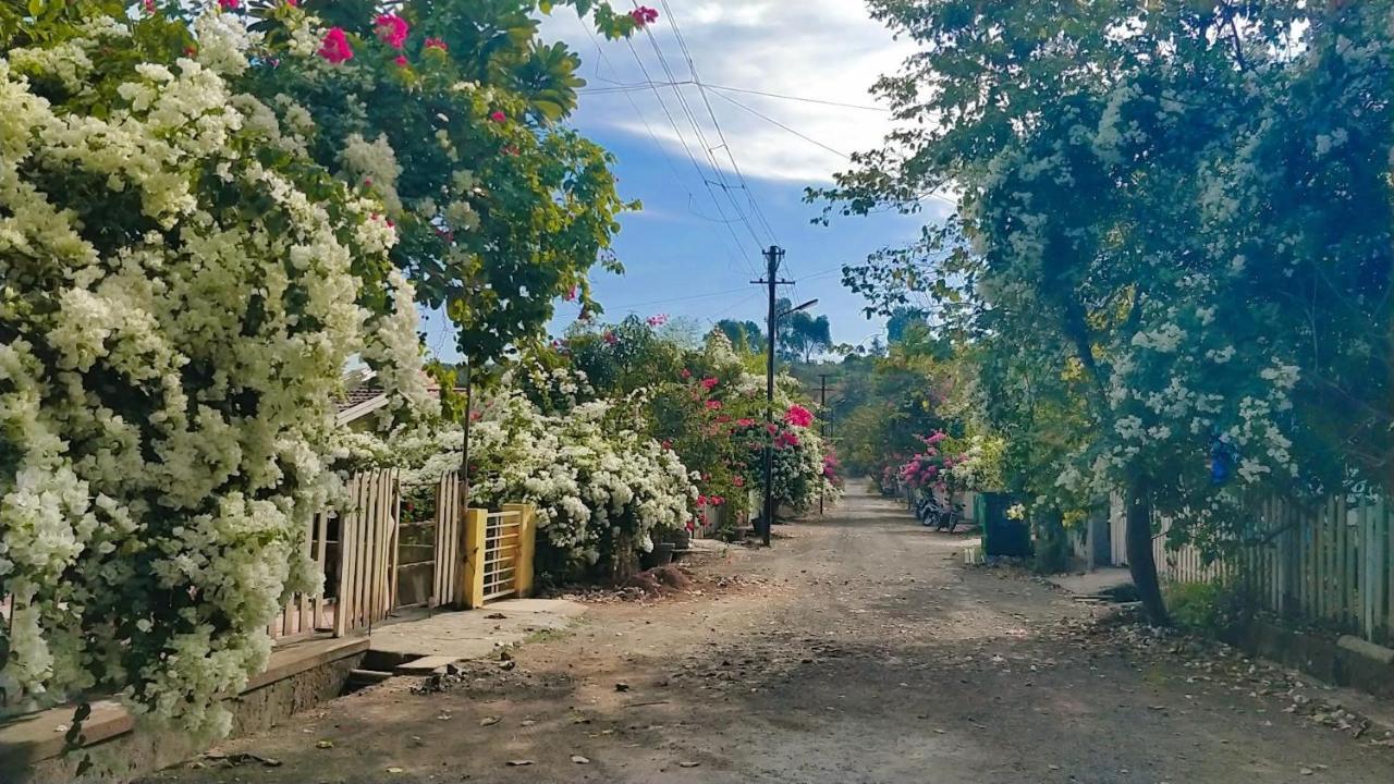 Chalet Ahaz, The Place Of Privacy With Outside Sitting Karjat Buitenkant foto
